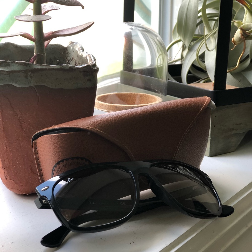 🕶Ray-Ban’s model RB4147🕶 very lightly used
